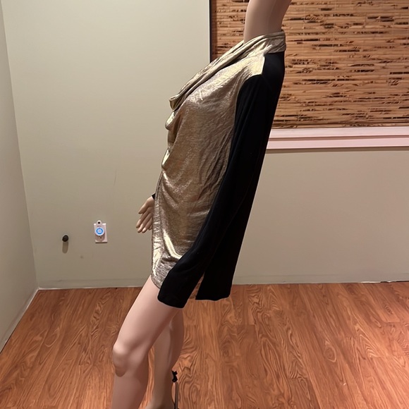 Boston Proper Gold Gray Metallic Drape Front With Black Back Top Size M - Picture 4 of 7